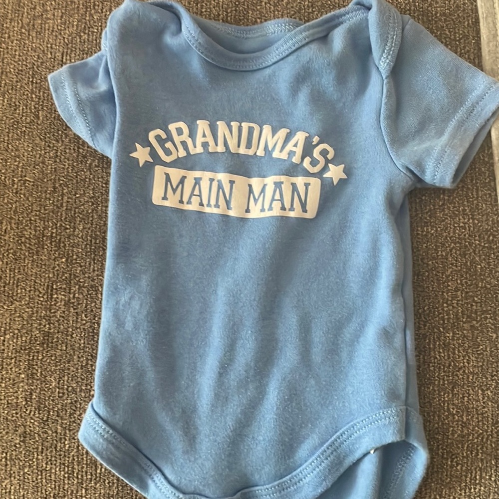 Onesie 3-6 months